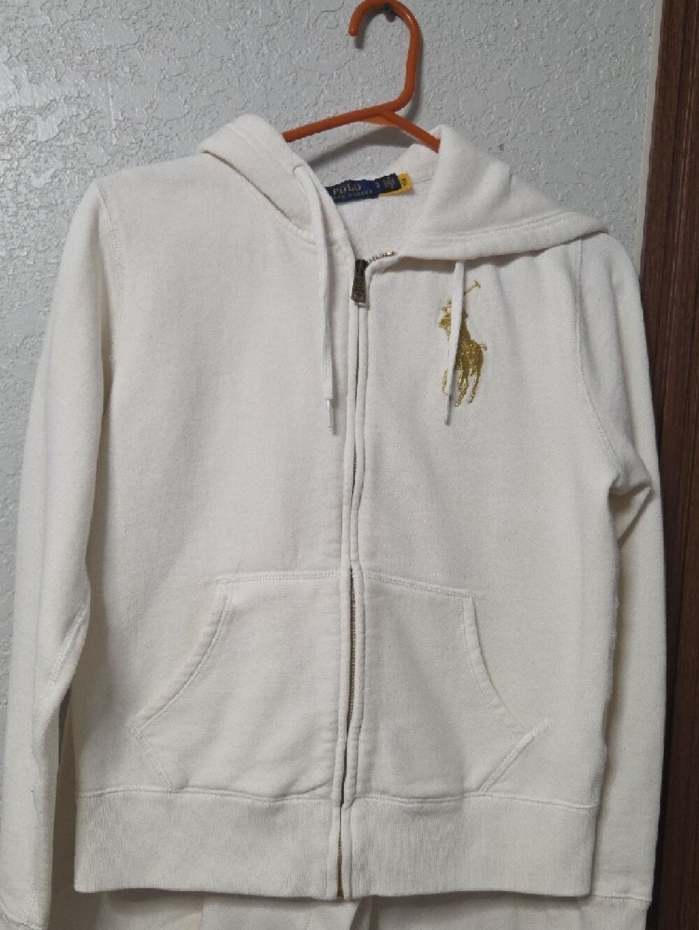Polo Ralph Lauren jogging set with a hooded zip-up jacket and matching pants. - Picture 2 of 9